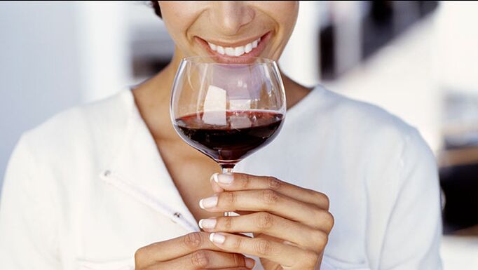 consumul de vin în timpul unei diete este posibil