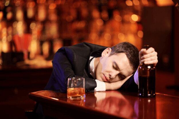 Odată cu creșterea dozei de alcool înainte de sex, veți fi tras de somn
