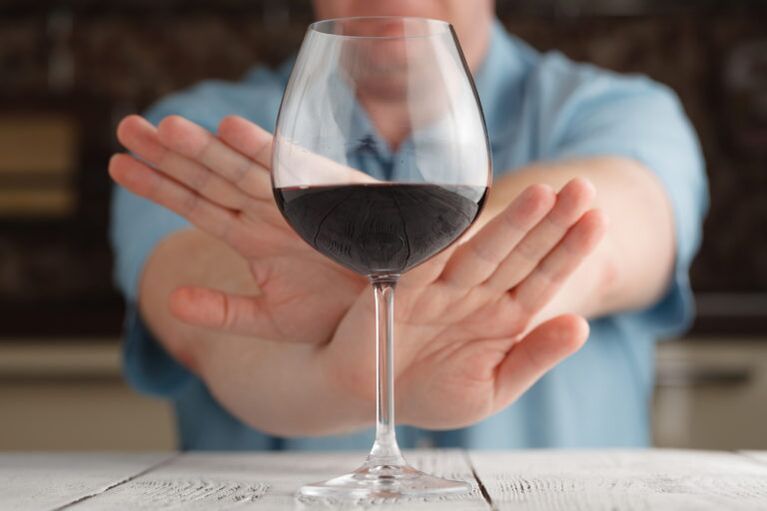 pahar de vin și consum de alcool